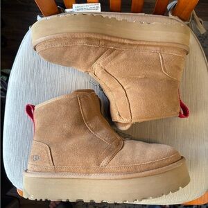 Ugg Neumel Platform Zip Suede